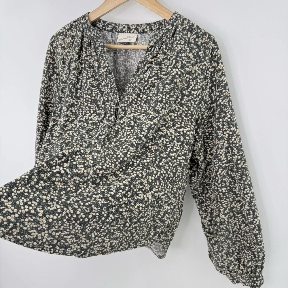 Universal Thread Micro Floral‎ Corduroy Puff Slv Floral 100% Cotton Sz M Cottage